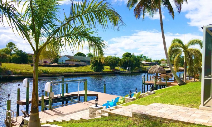 Cape Coral House | Canalfront S. Facing Htd. Pool-2Master Suites, Dock,Kayaks+local Golf,Beach+Gear