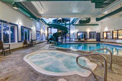 Rocky Mountain House Hotel | Canalta Rocky Mountain House