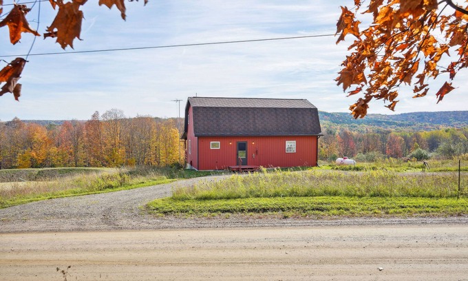 Canaseraga House | Canaseraga 'Malarkey' Home - 5 Mi to Skiing!