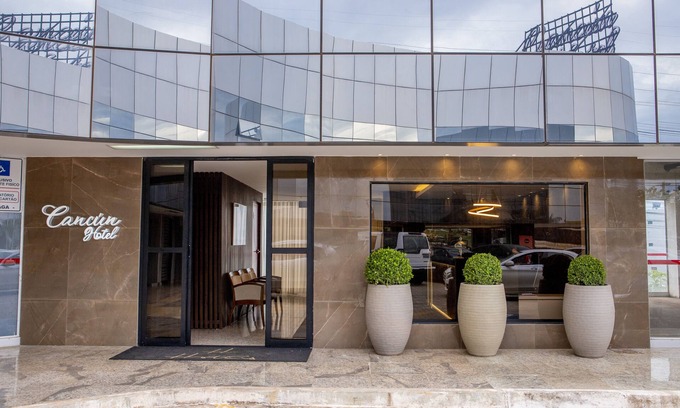 Aguas Claras Hotel | Cancún Hotel by H Hotéis - Airport