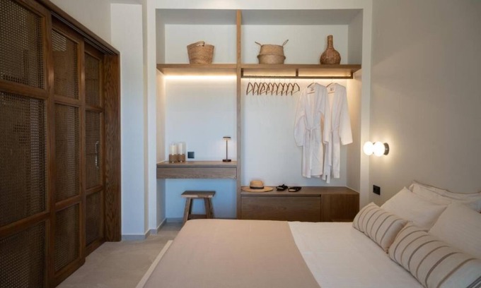 Ierissos Apartment | Candelas Suites & Nature nOne bedroom apartment with private pool