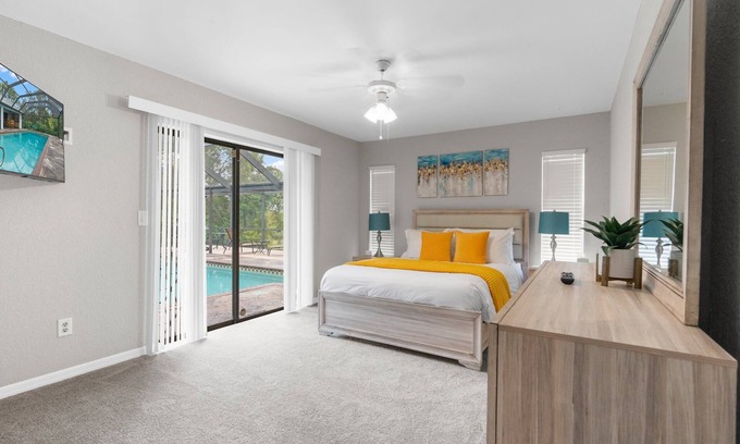 Spring Hill House | Candida's RetreatnSleeps 8 Guests :n3 Bedrooms, 5 Beds, 2 Full BathsnHeated Pool