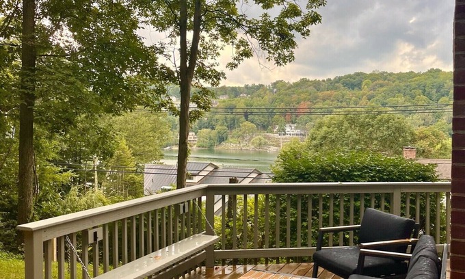 New Milford Cottage | Candlewood Lake Retreat with year round views