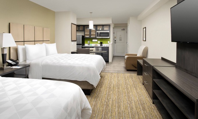 Alexandria West Hotel | Candlewood Suites Alexandria West by IHG