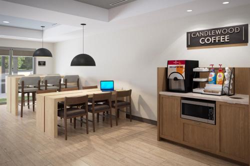 Billings Hotel | Candlewood Suites Billings West by IHG