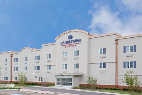 Elgin Hotel | Candlewood Suites Elgin – Northwest Chicago by IHG