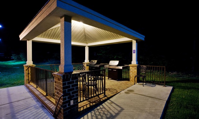 Glen Allen Hotel | Candlewood Suites Glen Allen-Short Pump by IHG