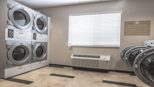 Gonzales Hotel | Candlewood Suites Gonzales - Baton Rouge Area by IHG