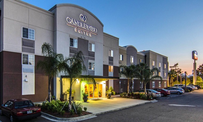 Arlington Hotel | Candlewood Suites Jacksonville East Merril Road by IHG