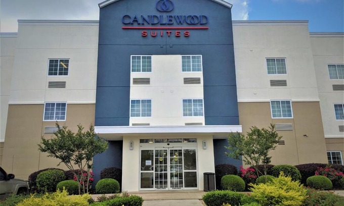 Macon Hotel | Candlewood Suites Macon by IHG