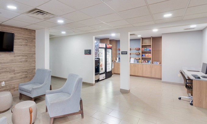Moore Hotel | Candlewood Suites Oklahoma City-Moore by IHG
