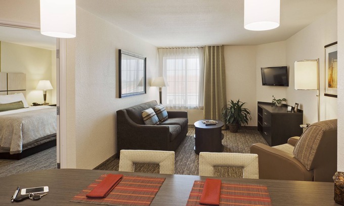 North San Antonio - SAT Hotel | Candlewood Suites San Antonio Airport by IHG