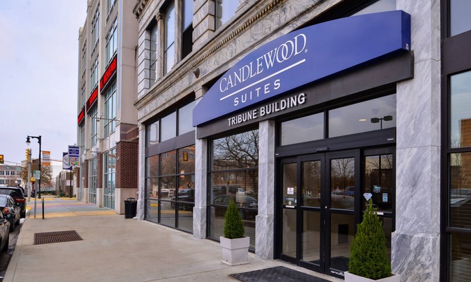 Downtown Hotel | Candlewood Suites Terre Haute by IHG