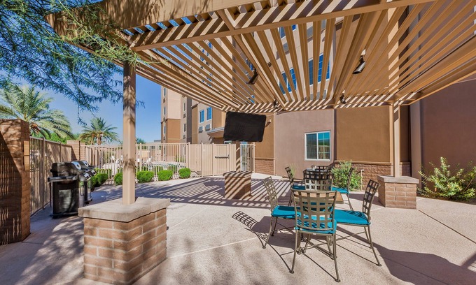Riverside Crossing Hotel | Candlewood Suites Tucson by IHG