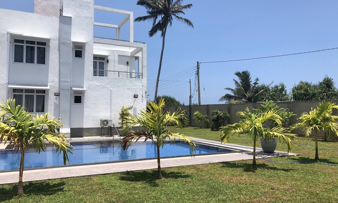 Ahangama Villa | Canela Villa Kabalana