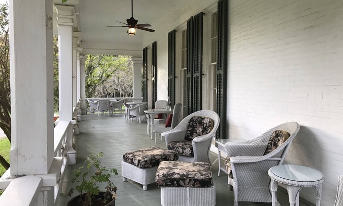 Alcorn State Bed & Breakfast | Canemount Plantation Inn