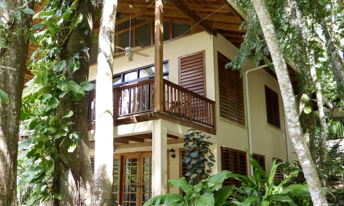 El Naranjo Villa | Cangrejal River Lodge in Pico Bonito, on Rio Cangrejal, Pool