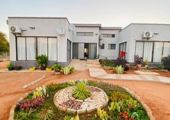 Central House | Canna Lilly Guest House