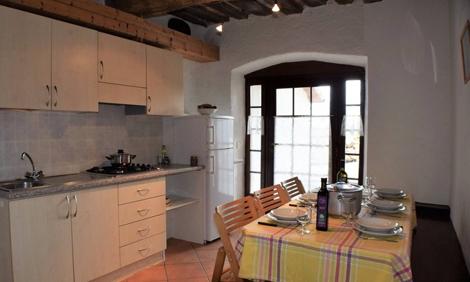 Pergola Apartment | Canneto - Agriturismo Alla Vecchia Quercia
