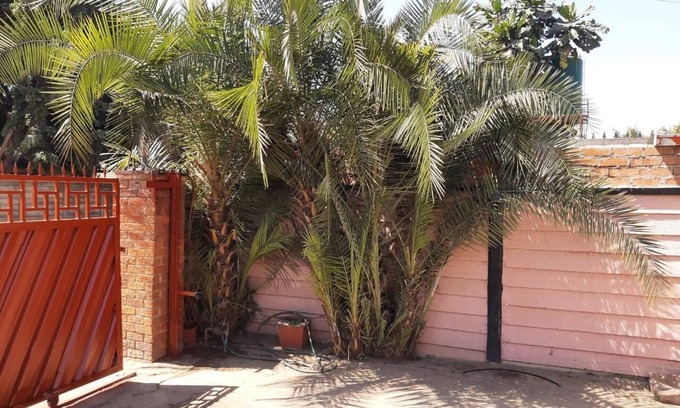 Mbare West House | Cannock Place Relax away from home, Unlimited Wi-Fi, Netflix, Prime
