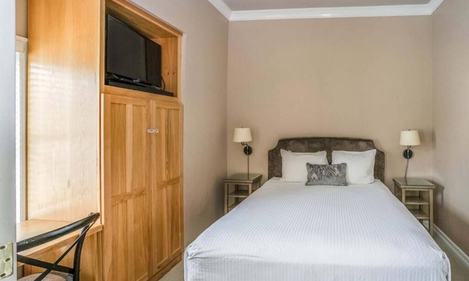 Downtown Cannon Beach Hotel | Cannon Beach Hotel - Exclusive Suite Room at Cannon Beach Hotel Collection!