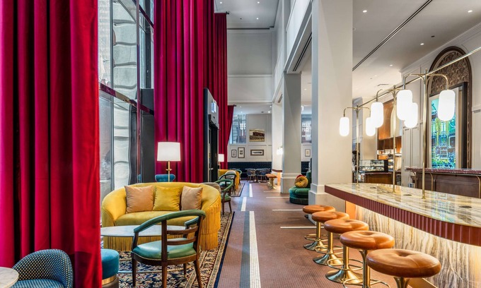 The Loop Hotel | Canopy by Hilton Chicago Central Loop