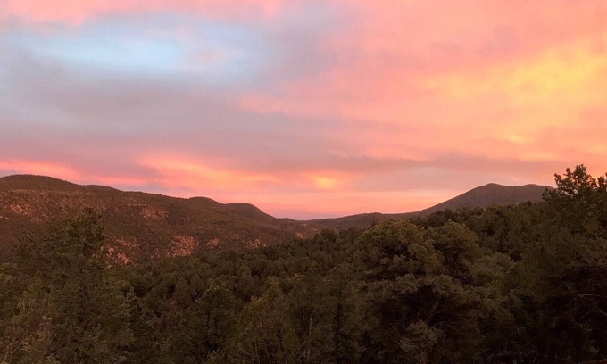 Tyrone Apartment | Canta a mi Alma (Sings to my Soul) with the Gila National Forest at front/back