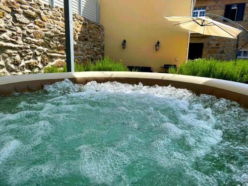 Almeida House | Cantinho D'Aldeia - Jacuzzi