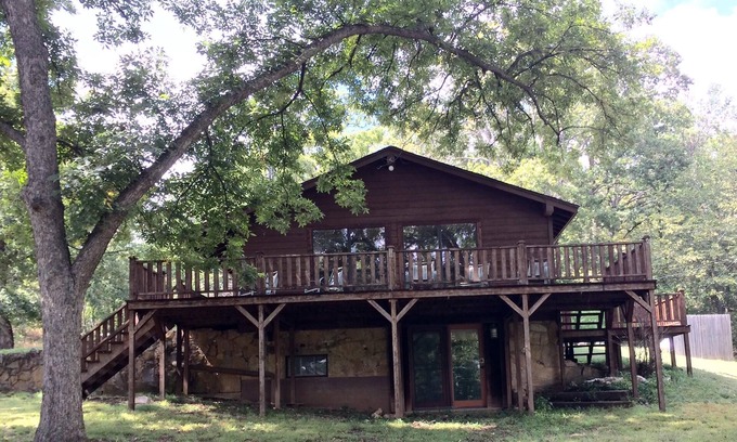 Dougherty Cabin | Canyon Hill Cabin- set in the hollers of Dougherty between Sulphur & Davis, OK.