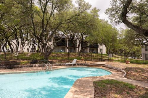 Canyon Lake House | Canyon Lake Spacious w Balcony Pool & Comfy Beds