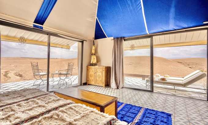 Sidi Badhaj Hotel | Canyon Lodge Desert Agafay with breakfast and dinner with show included