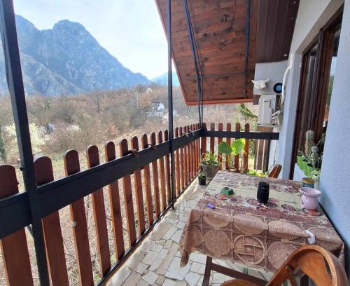 Dolna Matka Apartment | Canyon Matka Nature Apartments with a terrace