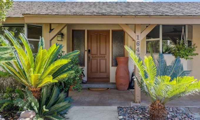 Fallbrook House | Canyon retreat villa
