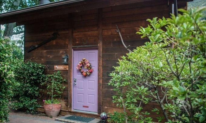 Sedona Cabin | Canyon Wren by RedAwning