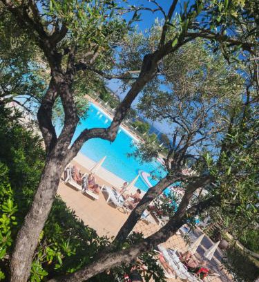 Cap Esterel Apartment | Cap Esterel Appartement 28m2 Vue Mer, confort & loisirs au centre du village, FIBRE