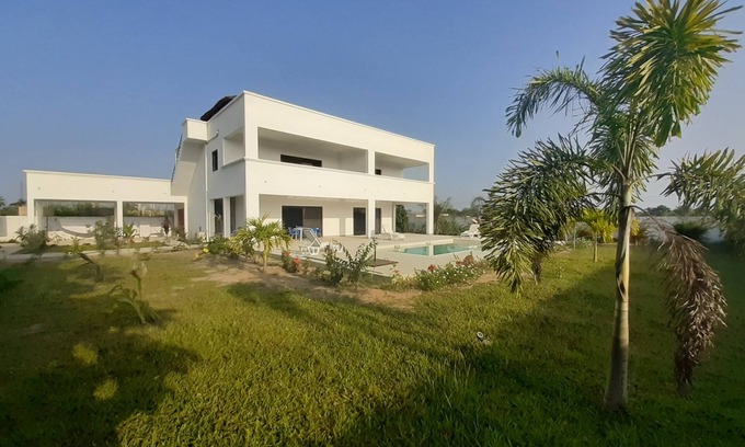 Cap Skirring Apartment | Cap Skirring Superb apartment in a private villa with swimming pool.