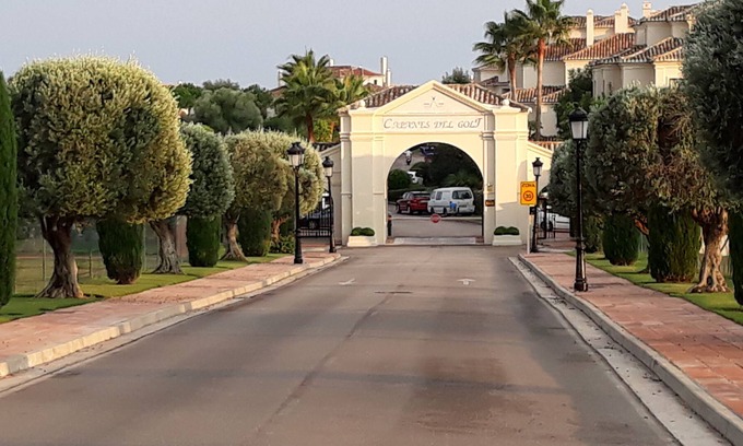 Benahavis Apartment | Capanes del Golf - Stunning 2 Bed Golfer and Family-friendly Apartment