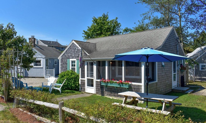 Dennis Port House | Cape Cod cottage-Just 150 feet to Sea Street Beach