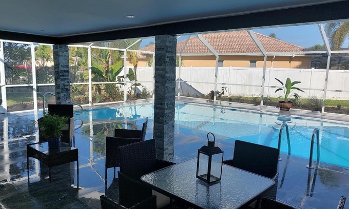 Fort Myers House | CAPE CORAL CANALFRONT