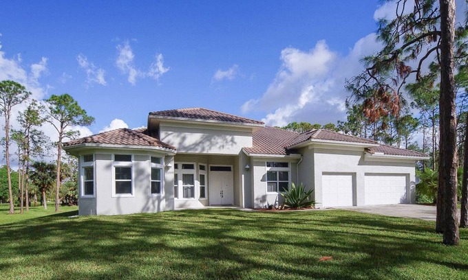 Fort Myers Villa | Cape Coral Charmer