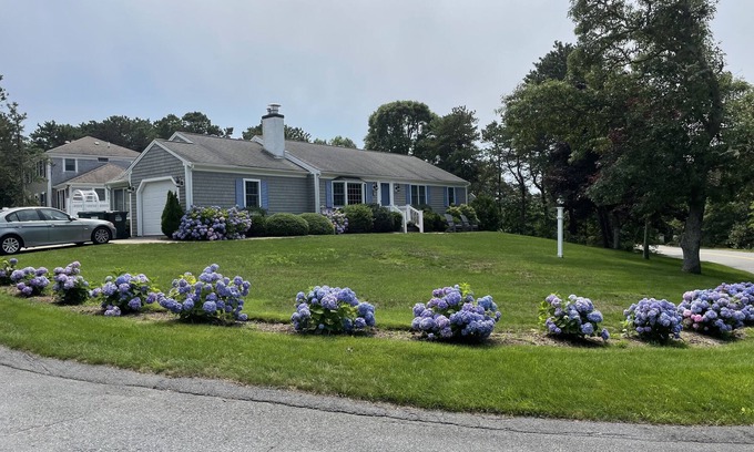 South Chatham House | "Cape Escape" Sunny Renovated House - Walk To Beach, Pickleball, Central AC