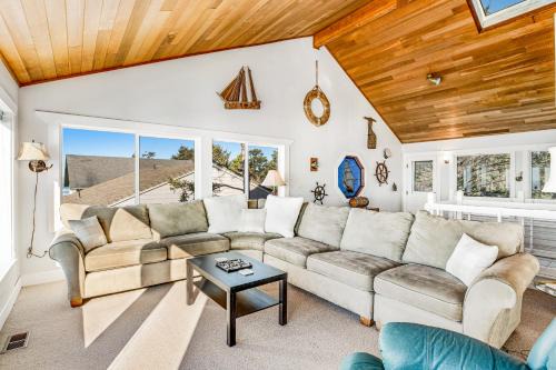Lincoln City House | Cape Kuh'lye