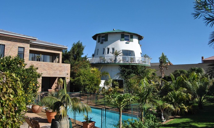 Flamingo Vlei House | Cape Oasis Guesthouse