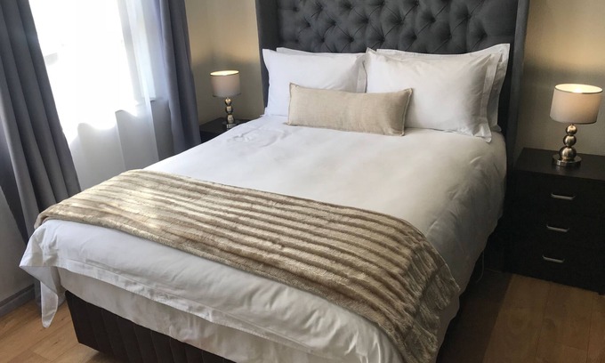 La Rochelle House | ★ CAPE TOWN ★ with FAST internet up to 100Mb/s (Fibre)