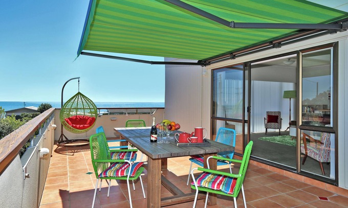 Haumoana House | Cape View Villa: Well-appointed house with stunning sea views! Family-friendly.