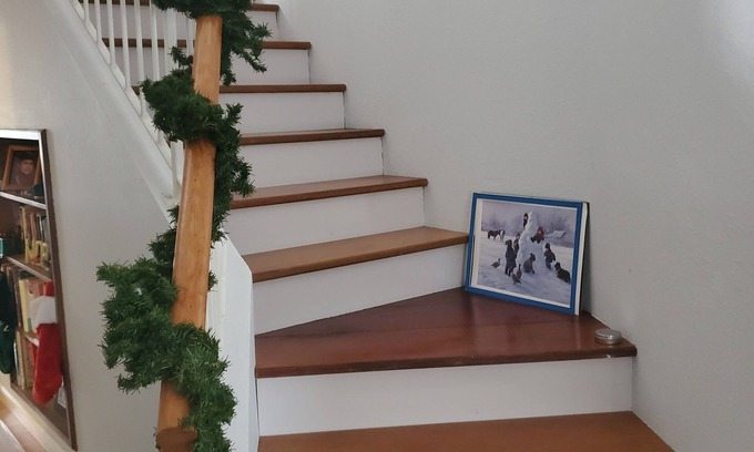 Reno/Tahoe Airport Bed & Breakfast | Capecod style home in suburban reno