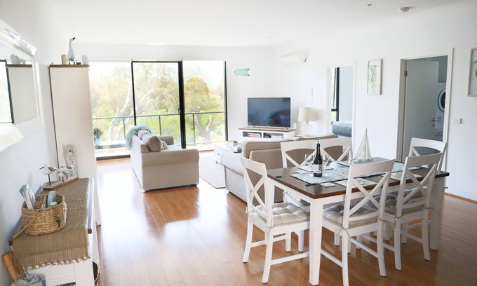 Capel Sound Apartment | "CAPEL SUNRISE" Beautiful 2BR New Apartment, opposite foreshore. Location +