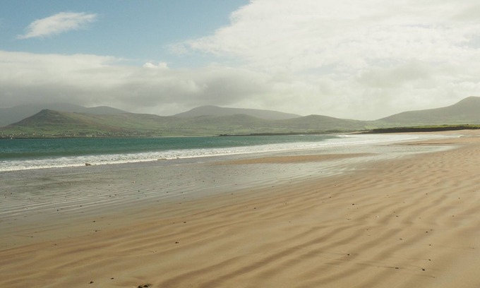Ventry House | CAPIRE-Dingle and beach-ideal location for exploring the Dingle Peninsula