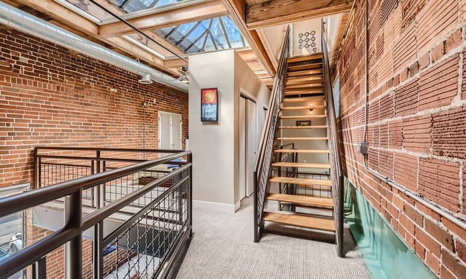 Uptown Apartment | Capital Hill Apartment-Rooftop Deck with Grill -Fireplace -30 Day Rental