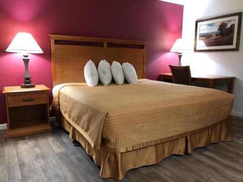 Ontario Hotel | Capital O Budget Inn Ontario I-84